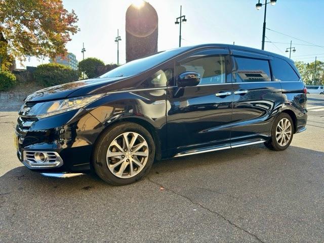 オデッセイハイブリッド ハイブリッドアブソルート・ホンダセンシング 禁煙車 純正8インチナビ バックカメラ フリップダウンモニター ETC ドライブレコーダー クルーズコントロール LEDヘッドライト 両側パワースライドドア(5枚目)