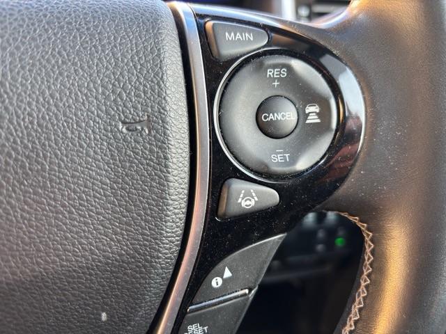 オデッセイハイブリッド ハイブリッドアブソルート・ホンダセンシング 禁煙車 純正8インチナビ バックカメラ フリップダウンモニター ETC ドライブレコーダー クルーズコントロール LEDヘッドライト 両側パワースライドドア(18枚目)