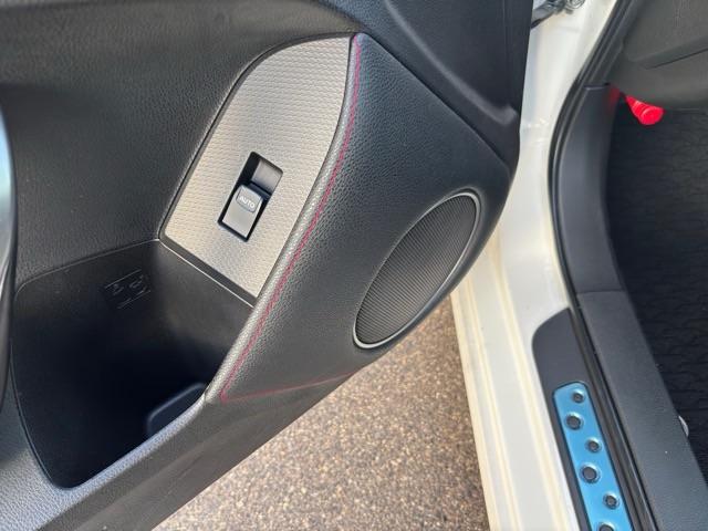 �C�ɂȂ邨�N���}��A������ƕ����Ă݂������Ȃǂ������܂����牓���Ȃ����⍇���E�����X�������I���⍇���̍ۂ͐�p�����_�C�A���@�O�O�U�U�|�X�V�O�X�|�O�T�P�S�������p���������B