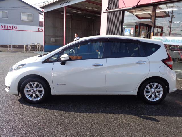 ノート ｅ－パワー　メダリスト　９インチナビ　ＴＶ　ＥＴＣ２．０　アラウンドビューモニター　エマージェンシーブレーキ　インテリジェントルームミラー　ドライブレコーダー　クルーズコントロール（9枚目）