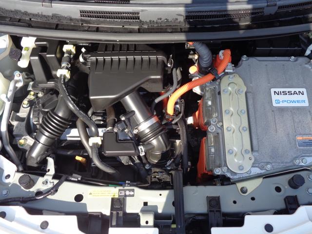 ノート ｅ－パワー　メダリスト　９インチナビ　ＴＶ　ＥＴＣ２．０　アラウンドビューモニター　エマージェンシーブレーキ　インテリジェントルームミラー　ドライブレコーダー　クルーズコントロール（14枚目）