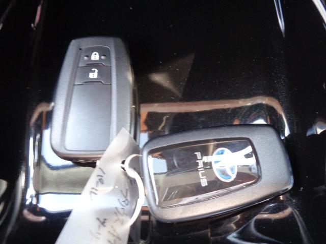 プリウス Aプレミアム ツーリングセレクション 社外9インチナビ TV ETC バックモニター トヨタセーフティセンス クルーズコントロール ヘッドアップディスプレイ フロントシートヒーター モデリスタエアロ(20枚目)