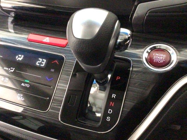 オデッセイ アブソルート LED・フルセグ・メモリナビ・バックカメラ・純正AW・両側電動ドア・ETC 緊急ブレーキ スマートキー&プッシュスタート 盗難防止 クルーズC リアカメラ ETC装備 ナビTV LEDヘッドランプ(23枚目)