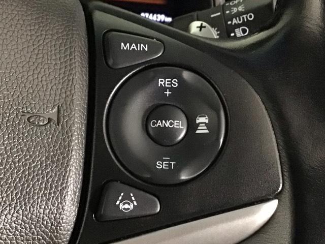 シャトル ハイブリッドＺホンダセンシング　ＬＥＤ・フルセグ・メモリナビ・バックカメラ・純正ＡＷ・シートヒーター・ＥＴＣ　衝突軽減　カーテンエアバック　ＬＥＤライト　前席シートヒーター　イモビ　Ｂカメラ　クルコン　ＵＳＢ接続　ＤＶＤ　ナビＴＶ（5枚目）