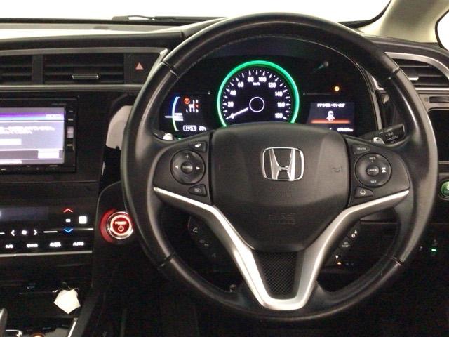 シャトル ハイブリッドＺホンダセンシング　ＬＥＤ・フルセグ・メモリナビ・バックカメラ・純正ＡＷ・シートヒーター・ＥＴＣ　衝突軽減　カーテンエアバック　ＬＥＤライト　前席シートヒーター　イモビ　Ｂカメラ　クルコン　ＵＳＢ接続　ＤＶＤ　ナビＴＶ（17枚目）