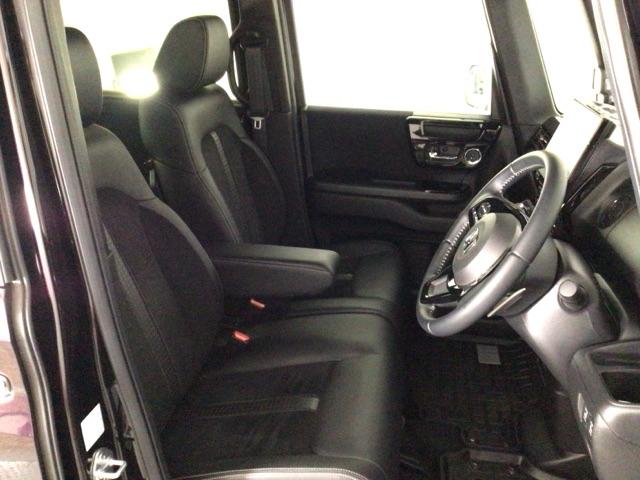 Ｎ－ＢＯＸカスタム Ｌターボ　ＬＥＤ・フルセグ・メモリナビ・バックカメラ・純正ＡＷ・両側電動ドア・ＥＴＣ　地デジチューナー　衝突軽減ブレーキサポート　ＬＥＤヘッドライ　ターボエンジン　ＰＳ　カーテンエアバック　シートヒータ　ＵＳＢ（33枚目）