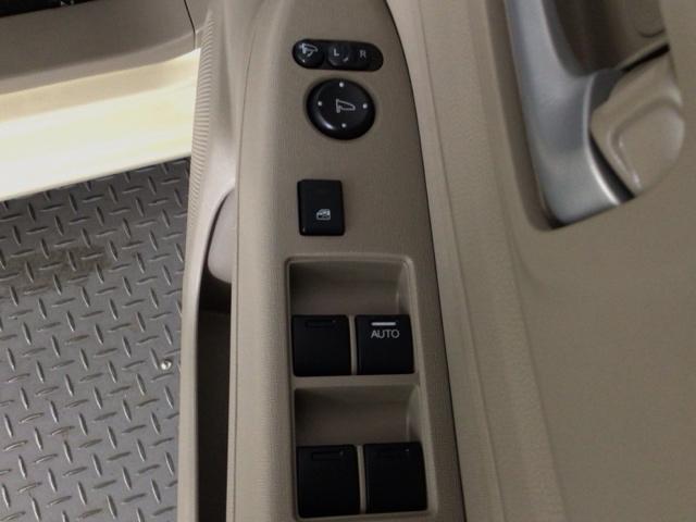 車を初めて購入されるお客様や、車にあまり詳しくないお客様にもわかりやすく丁寧に説明させて頂きます♪