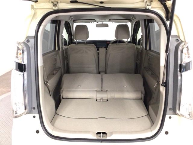 様々なパターンにアレンジができるラゲッジスペース♪お荷物の大きさや量・状況に合わせてアレンジできますので、とっても使い勝手良好ですよ♪タップリ積んで、楽しいお出かけを♪