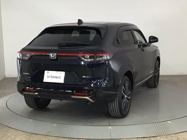ヴェゼル ｅ：ＨＥＶＺ　ＬＥＤ・ホンダＣＯＮＮＥＣＴ・メモリナビ・バックカメラ・純正ＡＷ・ＥＴＣ　衝突回避支援ブレーキ機能　スマキ　Ｐトランク　フルオートエアコン　エアバッグ　両席エアバック　Ｒカメ　パワーウィンドウ　ソナー（2枚目）