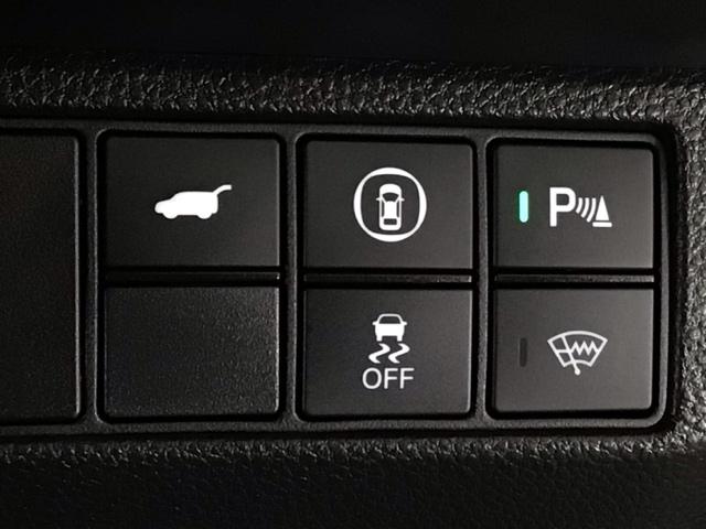 ヴェゼル ｅ：ＨＥＶＺ　ＬＥＤ・ホンダＣＯＮＮＥＣＴ・メモリナビ・バックカメラ・純正ＡＷ・ＥＴＣ　衝突回避支援ブレーキ機能　スマキ　Ｐトランク　フルオートエアコン　エアバッグ　両席エアバック　Ｒカメ　パワーウィンドウ　ソナー（10枚目）