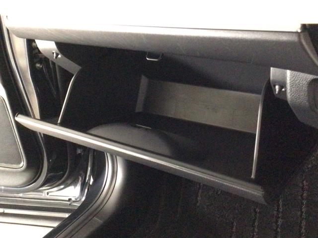 ヴェゼル ｅ：ＨＥＶＺ　ＬＥＤ・ホンダＣＯＮＮＥＣＴ・メモリナビ・バックカメラ・純正ＡＷ・ＥＴＣ　衝突回避支援ブレーキ機能　スマキ　Ｐトランク　フルオートエアコン　エアバッグ　両席エアバック　Ｒカメ　パワーウィンドウ　ソナー（22枚目）