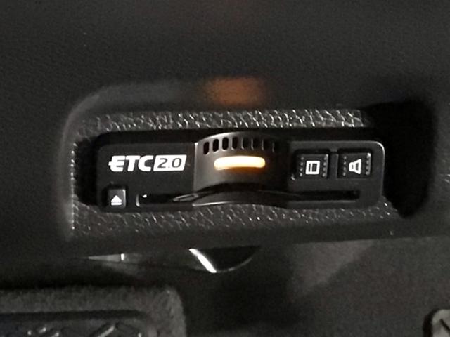 ヴェゼル ｅ：ＨＥＶＺ　ＬＥＤ・ホンダＣＯＮＮＥＣＴ・メモリナビ・バックカメラ・純正ＡＷ・ＥＴＣ　衝突回避支援ブレーキ機能　スマキ　Ｐトランク　フルオートエアコン　エアバッグ　両席エアバック　Ｒカメ　パワーウィンドウ　ソナー（28枚目）