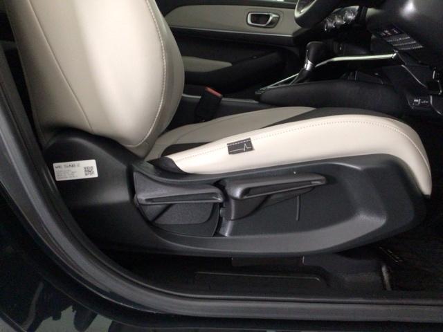 ヴェゼル ｅ：ＨＥＶＺ　ＬＥＤ・ホンダＣＯＮＮＥＣＴ・メモリナビ・バックカメラ・純正ＡＷ・ＥＴＣ　衝突回避支援ブレーキ機能　スマキ　Ｐトランク　フルオートエアコン　エアバッグ　両席エアバック　Ｒカメ　パワーウィンドウ　ソナー（35枚目）