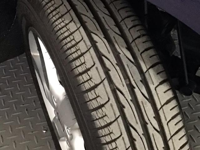 Ｎ－ＯＮＥ プレミアム・Ｌパッケージ　ＨＩＤ・ディスプレイオーディオ・バックカメラ・純正ＡＷ・ＵＳＢポート・ＥＴＣ　ＥＣＯＮモード　両席エアバック　フルオートエアコン　スマートキ－　エアバック　キーレス　パワーウインド　横滑防止装置（3枚目）