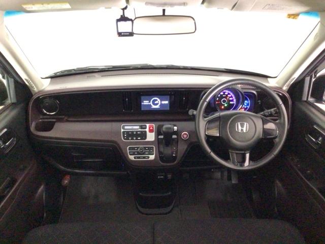 Ｎ－ＯＮＥ プレミアム・Ｌパッケージ　ＨＩＤ・ディスプレイオーディオ・バックカメラ・純正ＡＷ・ＵＳＢポート・ＥＴＣ　ＥＣＯＮモード　両席エアバック　フルオートエアコン　スマートキ－　エアバック　キーレス　パワーウインド　横滑防止装置（4枚目）