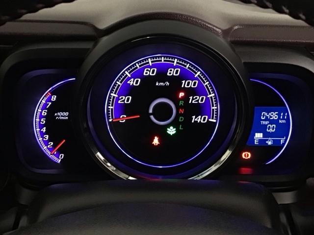 Ｎ－ＯＮＥ プレミアム・Ｌパッケージ　ＨＩＤ・ディスプレイオーディオ・バックカメラ・純正ＡＷ・ＵＳＢポート・ＥＴＣ　ＥＣＯＮモード　両席エアバック　フルオートエアコン　スマートキ－　エアバック　キーレス　パワーウインド　横滑防止装置（11枚目）