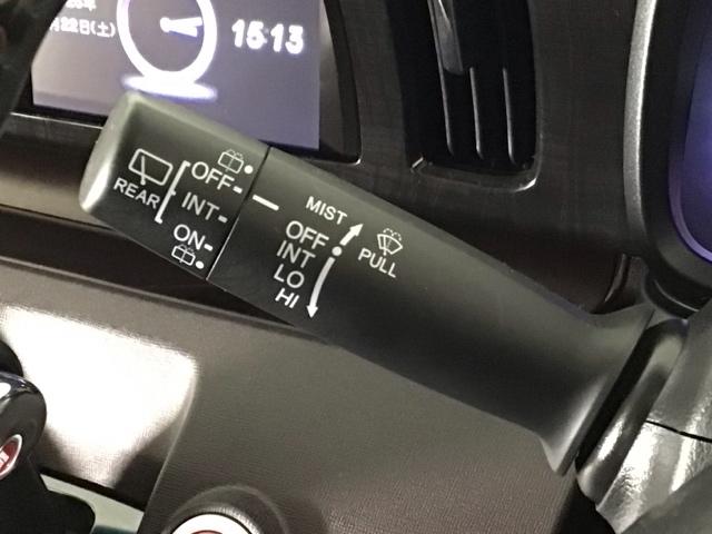 Ｎ－ＯＮＥ プレミアム・Ｌパッケージ　ＨＩＤ・ディスプレイオーディオ・バックカメラ・純正ＡＷ・ＵＳＢポート・ＥＴＣ　ＥＣＯＮモード　両席エアバック　フルオートエアコン　スマートキ－　エアバック　キーレス　パワーウインド　横滑防止装置（13枚目）