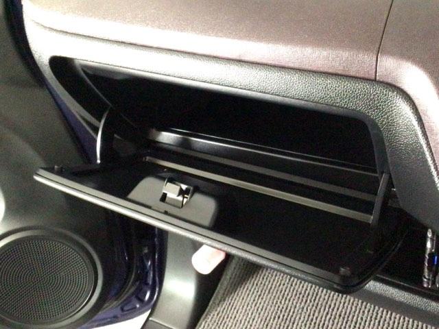 Ｎ－ＯＮＥ プレミアム・Ｌパッケージ　ＨＩＤ・ディスプレイオーディオ・バックカメラ・純正ＡＷ・ＵＳＢポート・ＥＴＣ　ＥＣＯＮモード　両席エアバック　フルオートエアコン　スマートキ－　エアバック　キーレス　パワーウインド　横滑防止装置（20枚目）