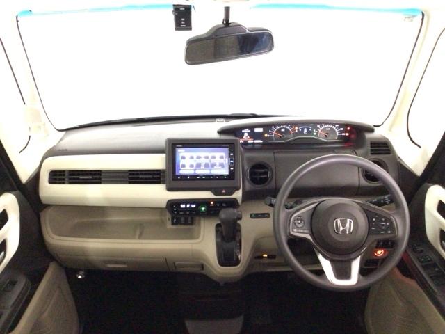 N-BOX G・Lホンダセンシング LED・フルセグ・メモリナビ・バックカメラ・両側電動ドア・シートヒーター・ETC 両側PSD 踏み間違い防止 USBポート 前席シートヒーター DVD バックモニター クルコン キーフリー VSA(16枚目)