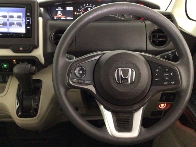 N-BOX G・Lホンダセンシング LED・フルセグ・メモリナビ・バックカメラ・両側電動ドア・シートヒーター・ETC 両側PSD 踏み間違い防止 USBポート 前席シートヒーター DVD バックモニター クルコン キーフリー VSA(17枚目)