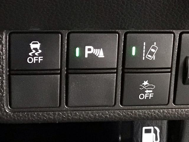 Ｎ－ＯＮＥ プレミアムツアラー　ＬＥＤ・フルセグ・メモリナビ・バックカメラ・シートヒーター・ＵＳＢポート・ＥＴＣ　Ｐセンサー　ターボエンジン　カーテンエアバック　ＬＥＤランプ　ＵＳＢ接続　クルコン　前席シートヒーター　イモビ　ＤＶＤ（9枚目）