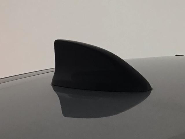 フィット ｅ：ＨＥＶホーム　ＬＥＤヘッドライト・ホンダＣＯＮＮＥＣＴ・衝突軽減ブレーキ・オーディオレス　前後誤発進抑制機能　クリソナ　助手席エアバッグ　運転席エアバッグ　ＬＥＤライト　ＡＢＳ　サイドエアバッグ　スマートキー（46枚目）