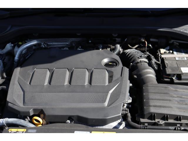VOLKSWAGEN GOLF TDI R LINE