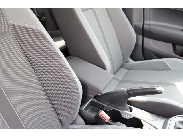 ポロ TSIハイライン 純正ナビ LEDヘッドライト ブラインドスポット レザーステアリング パドルシフト(23枚目)