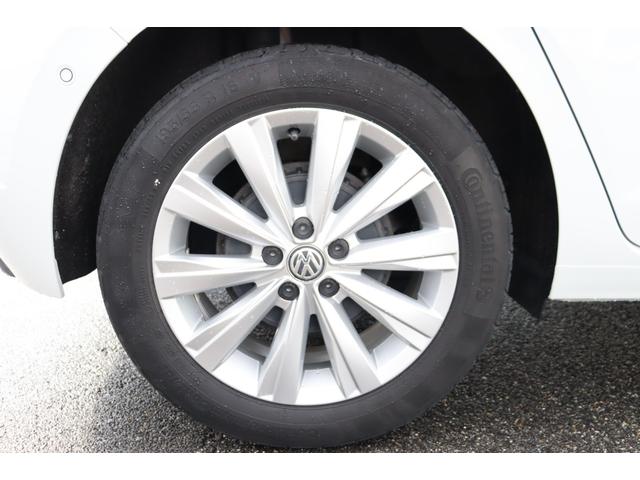 ポロ TSIハイライン 純正ナビ LEDヘッドライト ブラインドスポット レザーステアリング パドルシフト(40枚目)