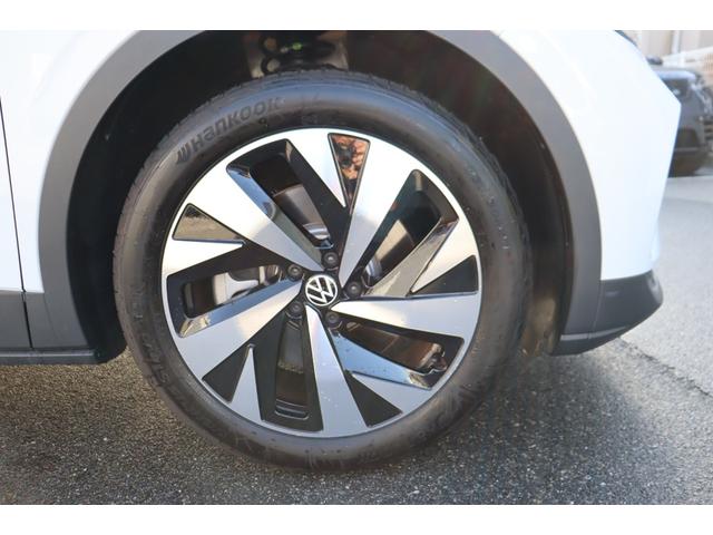 ID.4 プロ LEDマトリックスヘッドライト パワーテールゲート シートマッサージ機能 パノラマガラスルーフ パワーシート(13枚目)