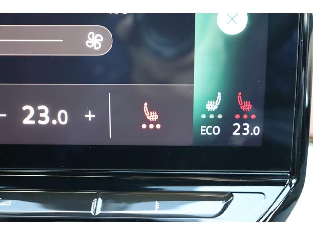 ID.4 プロ LEDマトリックスヘッドライト パワーテールゲート シートマッサージ機能 パノラマガラスルーフ パワーシート(33枚目)