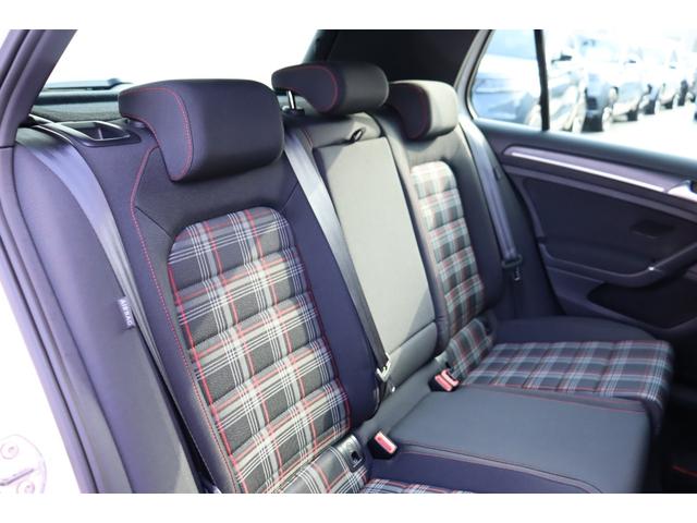 ゴルフGTI ベースグレード 当社顧客様お乗り換車 車検残期間長 純正ナビ テクノロジーパッケージ DCC ACC GTI専用サスペンション 地デジTV受信 パドルシフト デジタルメーター レッドキャリパー(7枚目)