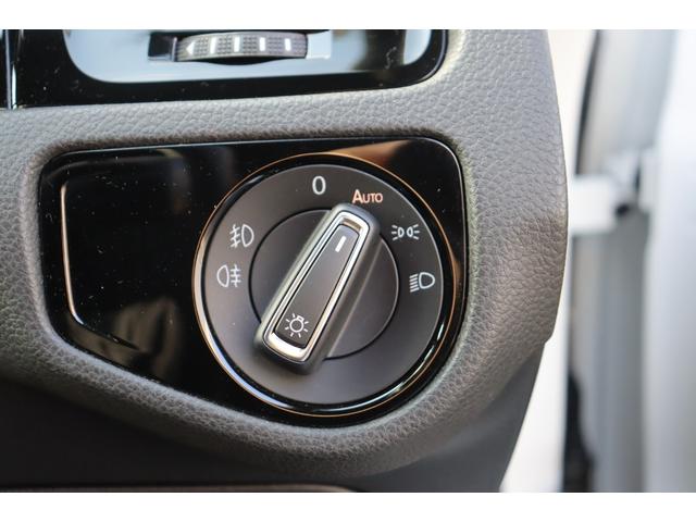 ゴルフGTI ベースグレード 当社顧客様お乗り換車 車検残期間長 純正ナビ テクノロジーパッケージ DCC ACC GTI専用サスペンション 地デジTV受信 パドルシフト デジタルメーター レッドキャリパー(15枚目)