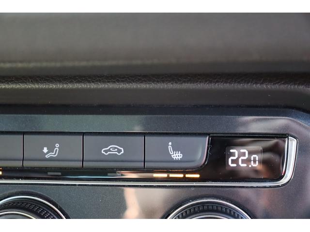 （シートヒーター）運転席・助手席にはシートヒーターが装備されております。３段階で調整が可能です。