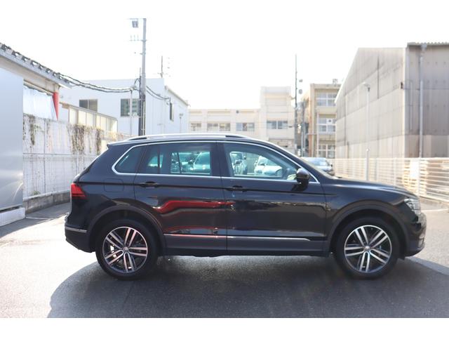 （サイドシルエット）ドアとボディーの隙間などをご覧頂くと、他社とは一線を画す精度の高さに気付かれると思います。