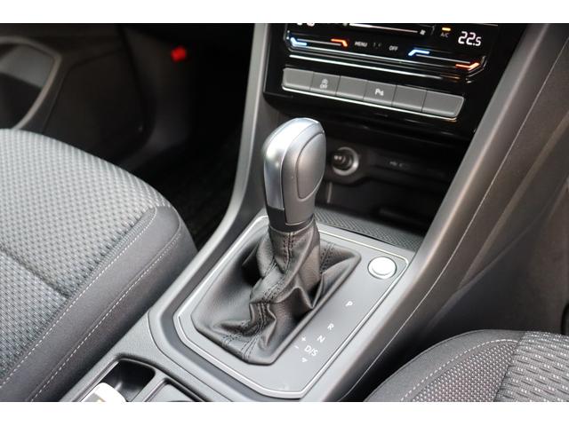 ゴルフトゥーラン 　アップグレードパッケージ　純正ドラレコ前後　ナビ　３列シート　７人乗り　ＬＥＤヘッドライト　サンブラインド（25枚目）