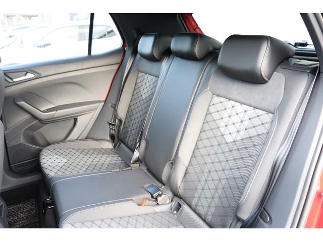 Ｔ－クロス ＴＳＩ　Ｒライン　セーフティーパッケージ　純正ドラレコ前後　プレミアムサウンドシステム（ｂｅａｔｓ）　ナビ　Ｒライン専用エクステリア　ドライビングプロファイル機能（8枚目）