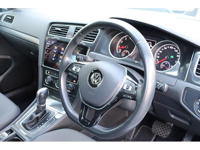 ���U�[�}���`�t�@���N�V�����X�e�A�����O�z�C�[��