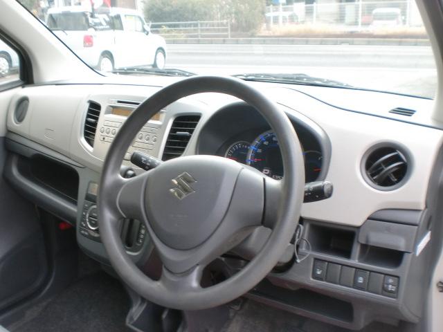 ワゴンＲ ＦＸ　アイドリングストップ　キーレス　ＣＤコンポ　運転席シートヒーター（15枚目）