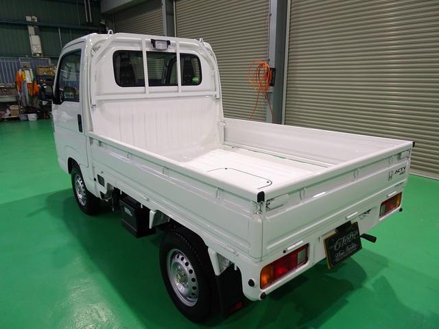 アタック 4WDウルトラリバース 廃盤型 届出済未使用車 ハイ&ローウルトラリバースデフロック車 集中ドアロック キーレス フル装備 車庫保管車 荷台作業灯付(5枚目)