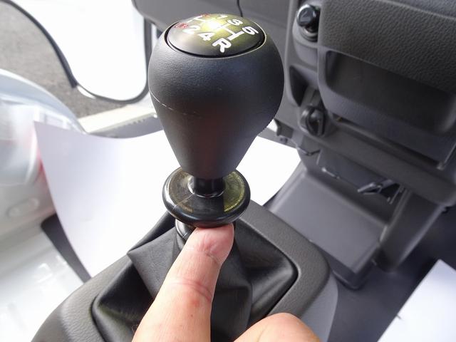 アタック 4WDウルトラリバース 廃盤型 届出済未使用車 ハイ&ローウルトラリバースデフロック車 集中ドアロック キーレス フル装備 車庫保管車 荷台作業灯付(13枚目)