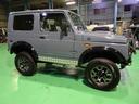 ジムニー ＸＬリミテッド　４ＷＤ　５ＭＴ　ハイリフト車高公認車　ＪＡ１２Ｗ最終後期ファイナル型．外品足回り取替済．外１６ＡＷ．黒革調シートカバー取付．天張り張替済．クラッシーウッドハンドル．ＣＤオーディオＵＳＢ．他外パーツ多数（4枚目）