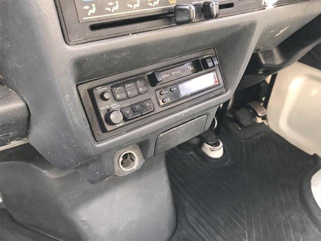 ダンプ 4WD MT 軽トラック 2名乗り ホワイト(13枚目)