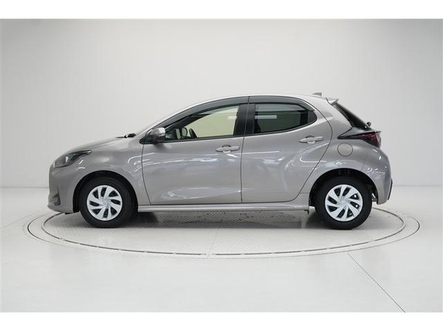 ヤリス G カーナビ Bカメラ エアコン スマートキー&プッシュスタート ドライブレコーダー メモリーナビゲーション イモビ 横滑り防止システム クルーズC ABS パワーウィンドウ パワーステアリング(2枚目)