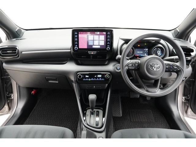 ヤリス G カーナビ Bカメラ エアコン スマートキー&プッシュスタート ドライブレコーダー メモリーナビゲーション イモビ 横滑り防止システム クルーズC ABS パワーウィンドウ パワーステアリング(4枚目)