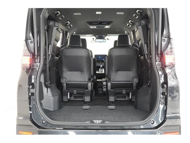 ヴォクシー ハイブリッドＳ－Ｚ　パワーウィンドウ　ＤＶＤ再生機能　インテリキー　横滑防止装置　地デジＴＶ　アクティブクルーズコントロール　１オナ　フルオートエアコン　リアカメラ　エアバッグ　ＡＢＳ　１００Ｖ充電　ナビＴＶ　ＷＡＣ（21枚目）