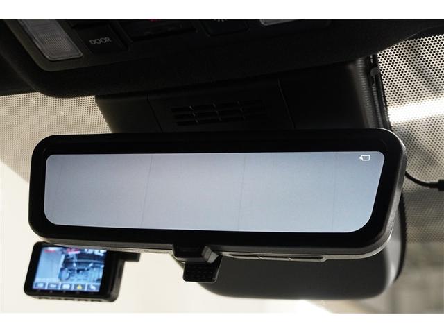 ヴォクシー ハイブリッドＳ－Ｚ　パワーウィンドウ　ＤＶＤ再生機能　インテリキー　横滑防止装置　地デジＴＶ　アクティブクルーズコントロール　１オナ　フルオートエアコン　リアカメラ　エアバッグ　ＡＢＳ　１００Ｖ充電　ナビＴＶ　ＷＡＣ（28枚目）