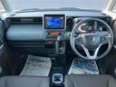 毎回座るフロントシート。運転席は必ず使用する部分ですので、座り心地が重要です!