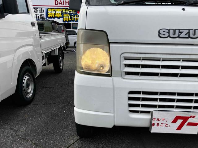 キャリイトラック ＫＣエアコン・パワステ　４ＷＤ　オートマ　点検記録簿　作業灯　荷台マット付き　エアコン　パワーステアリング　ラジオ　三方開　軽トラック（22枚目）