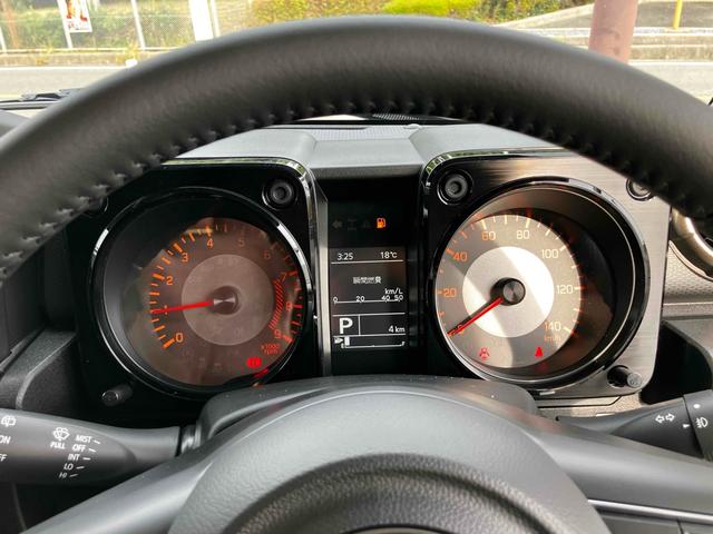 ジムニー XC 届出済未使用車 禁煙車 4WD 衝突被害軽減システム レーンアシスト LEDヘッドライト フォグライト シートヒーター スマートキー オートエアコン AW16インチ バックソナー クルーズコントロール(5枚目)